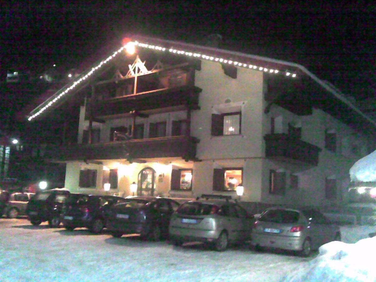 Hotel Gardenia Isolaccia Eksteriør billede