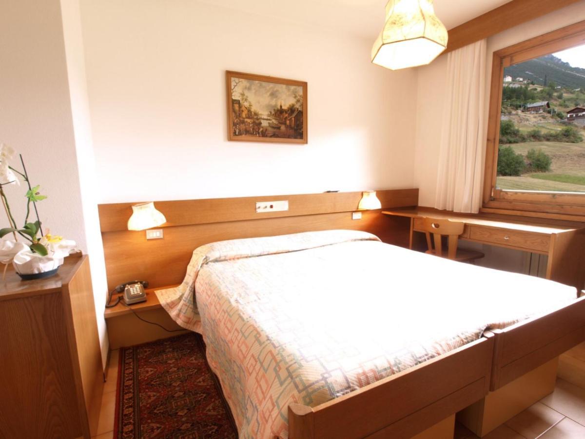 Hotel Gardenia Isolaccia Eksteriør billede